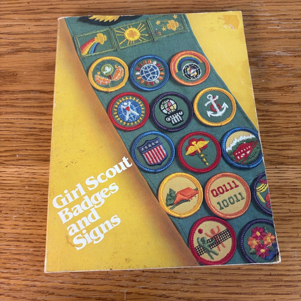 Vintage 1980 Girl Scout Badges and Signs Handbook First Impression